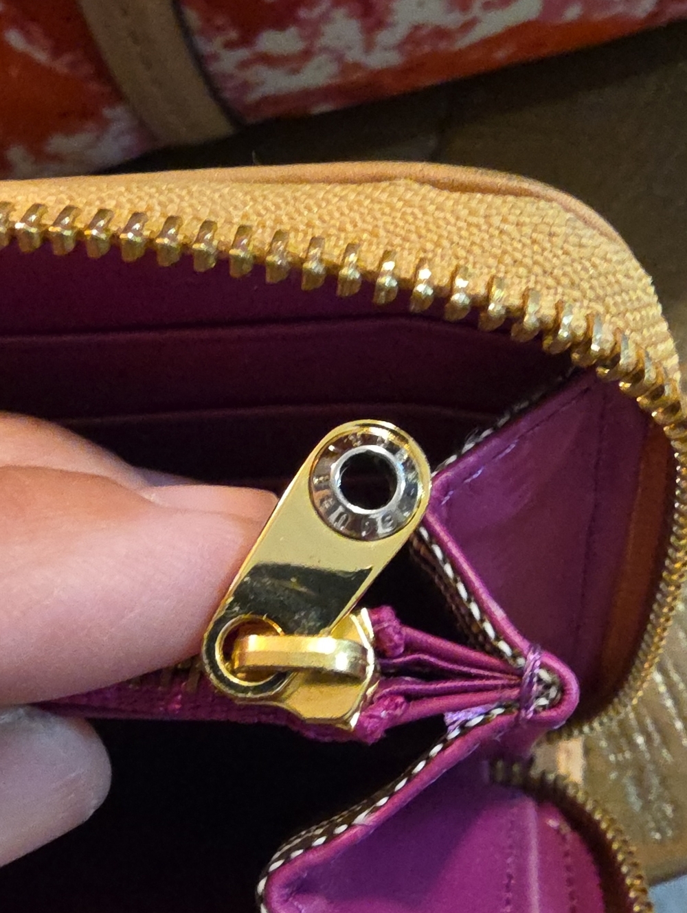 Henri Bendel Monogrammed Wallet And Dust Bag - Picture 16 of 16
